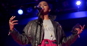 604x320_3046-Ms._Lauryn_Hill_-_press_shot_